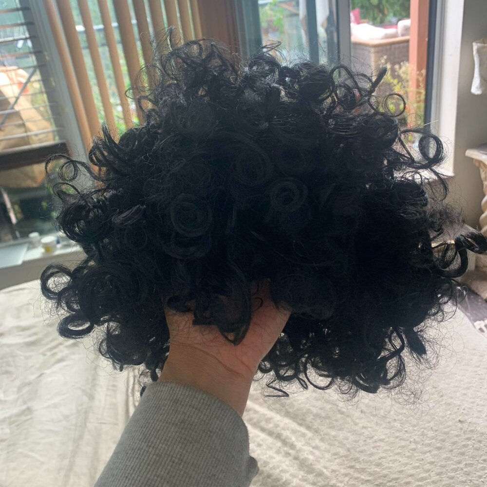Black curly disco wig seventies style - Halloween